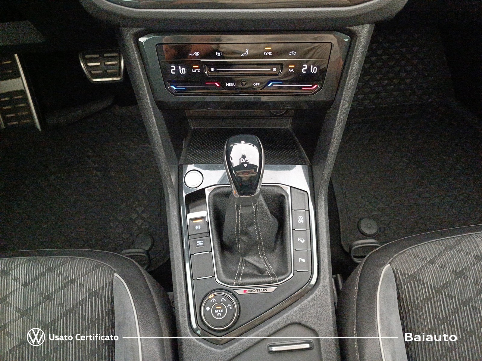 11 - Volkswagen Tiguan 2.0 tdi scr 200cv r line 4motion dsg