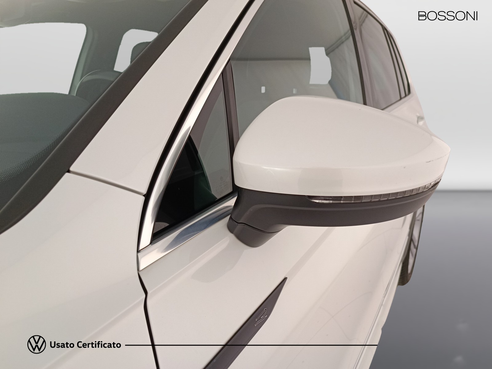 24 - Volkswagen Tiguan 2.0 tdi scr 200cv r line 4motion dsg