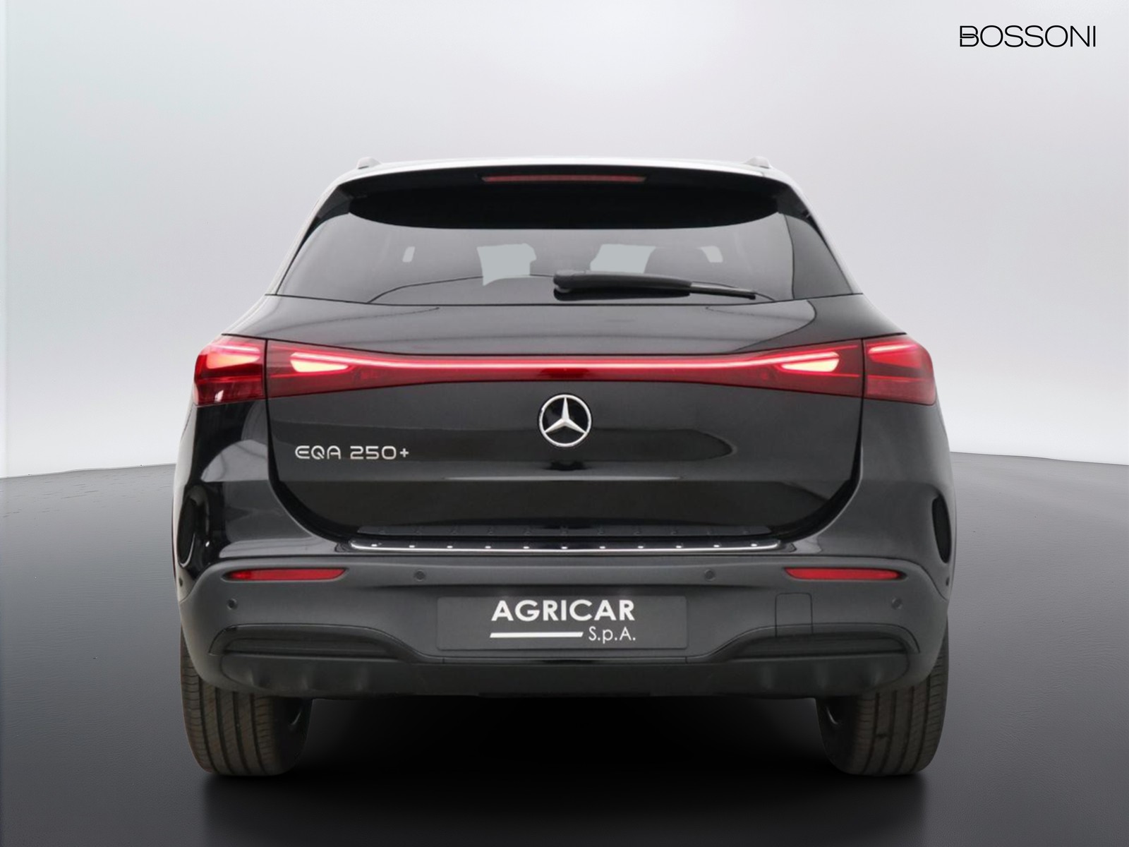 6 - Mercedes EQA 250+ amg line advanced