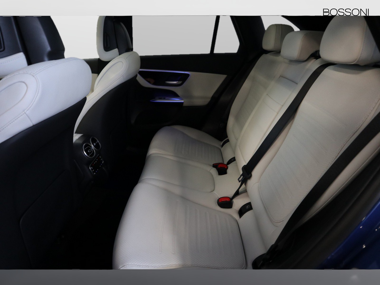 8 - Mercedes GLC suv 220 d amg premium plus 4matic 9g-tronic