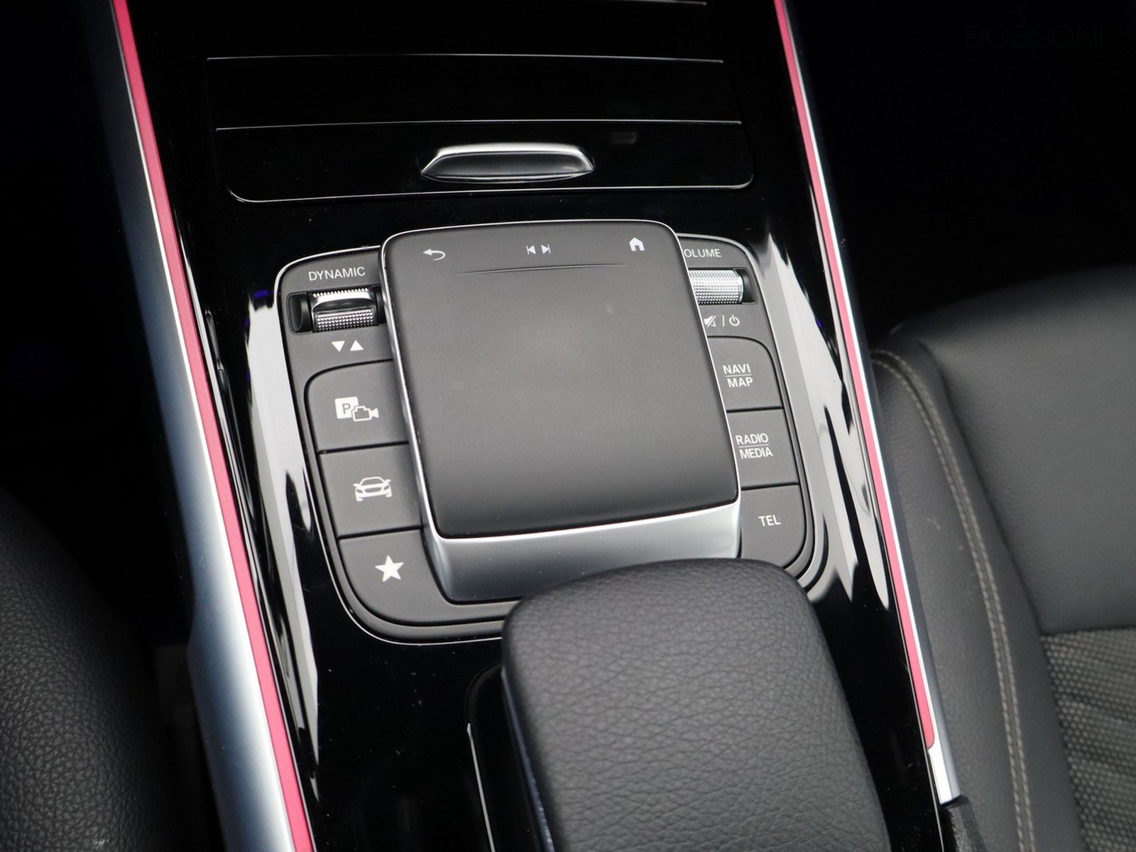 14 - Mercedes EQB 300 sport edition1 4matic