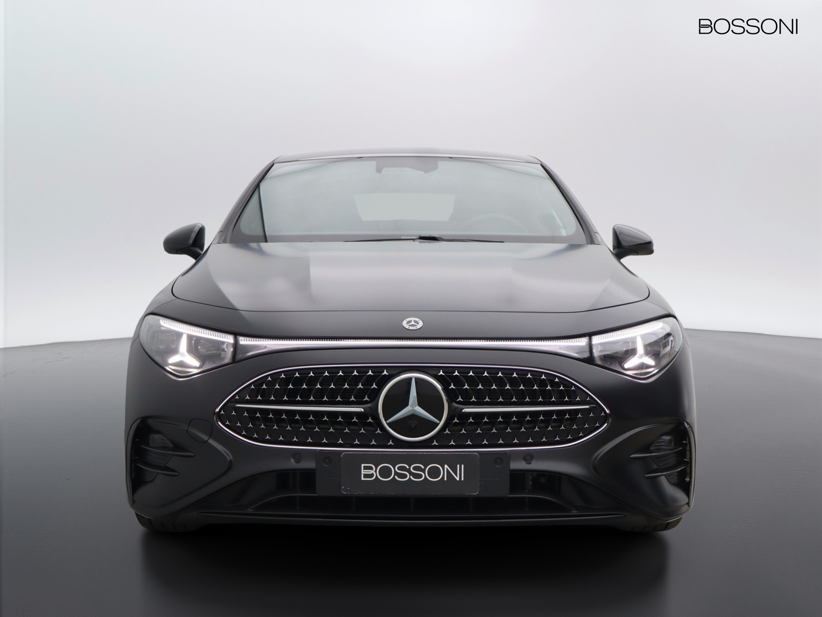 2 - Mercedes CLA 200 premium auto