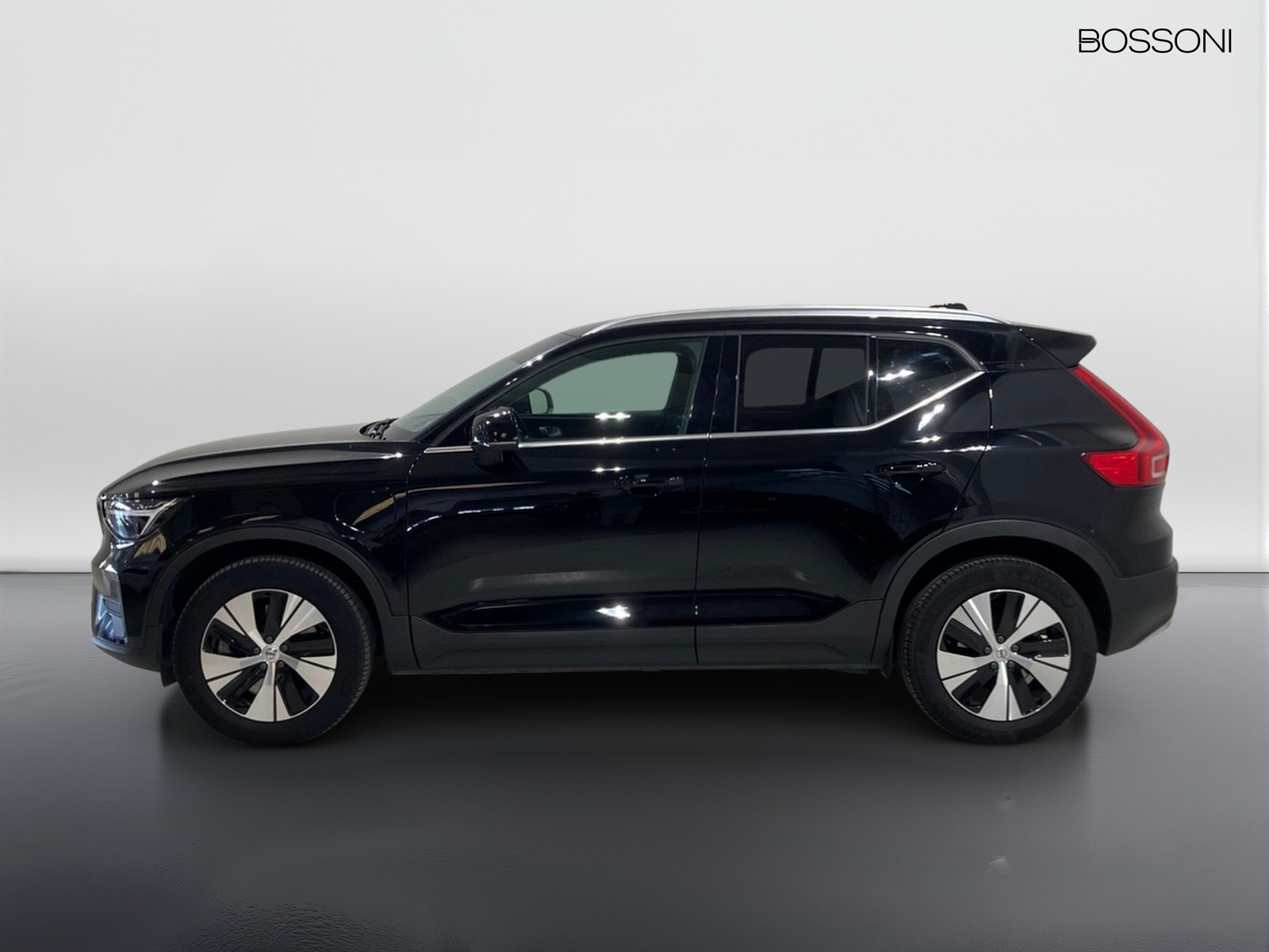 3 - Volvo XC40 1.5 t5 recharge plug-in-hybrid plus bright automatico