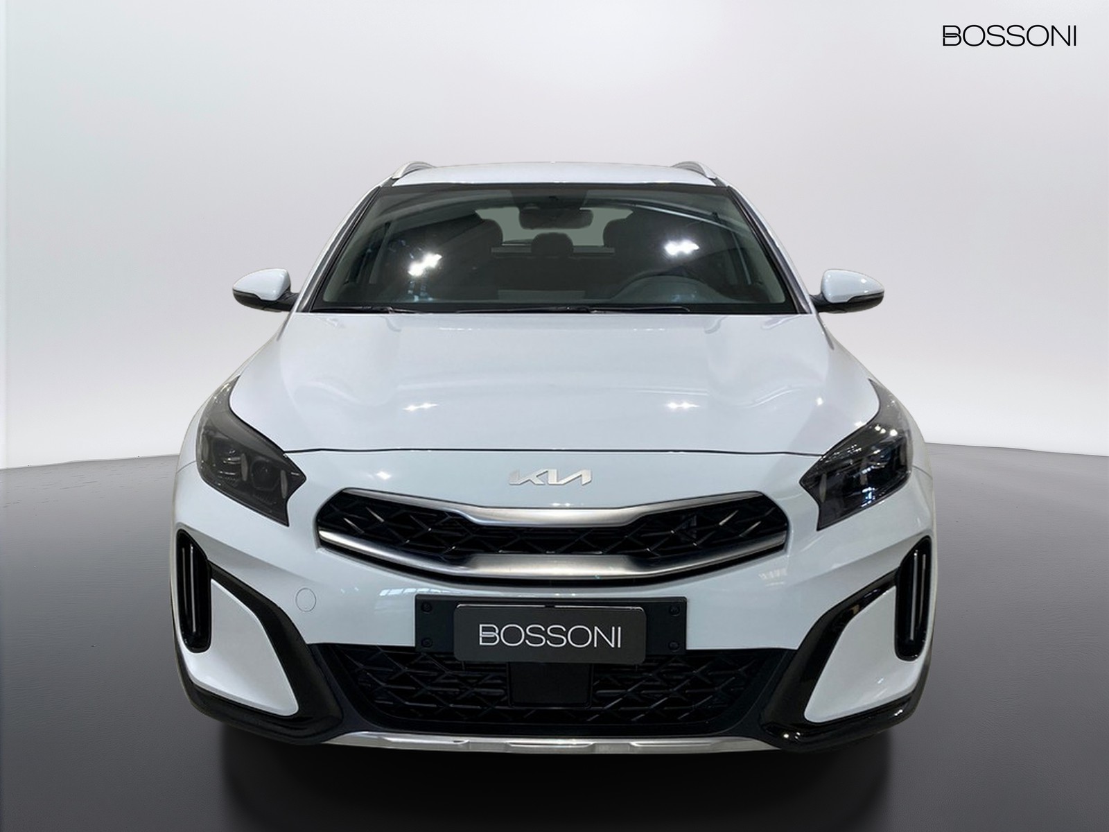 2 - Kia Xceed 1.6 crdi mhev 136cv business 2wd imt