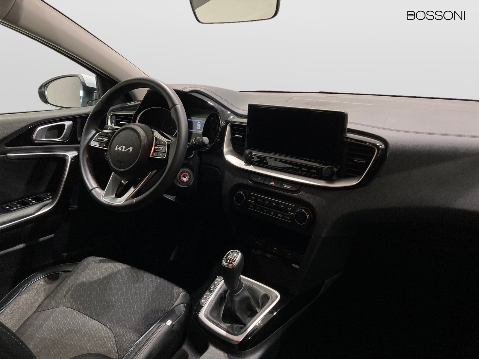 9 - Kia Xceed 1.6 crdi mhev 136cv business 2wd imt
