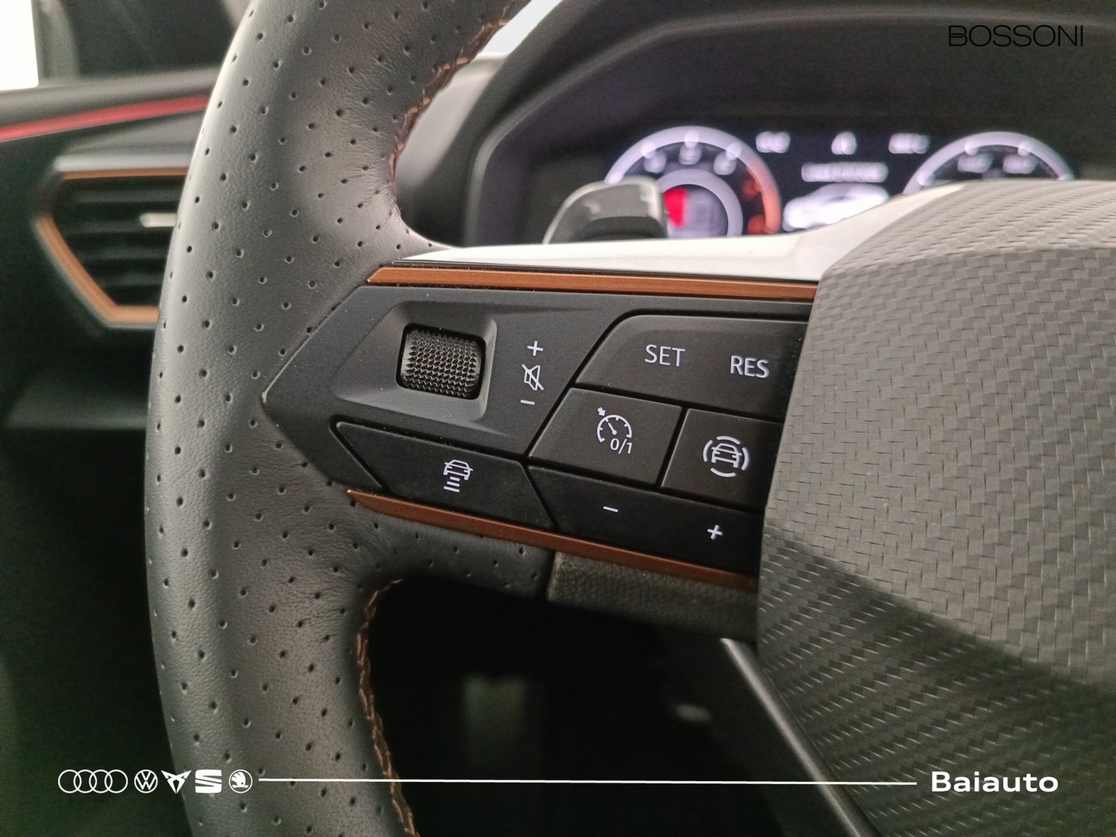 15 - CUPRA Leon 1.5 hybrid 150cv dsg
