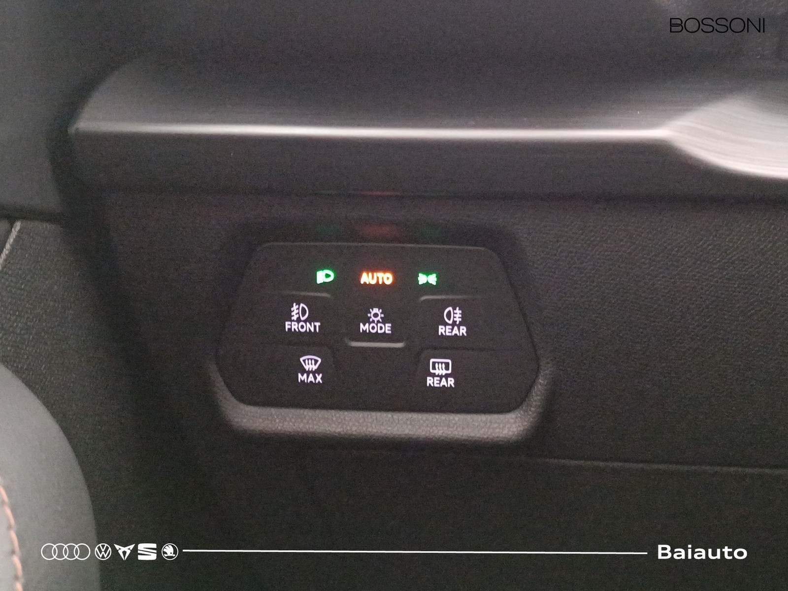 17 - CUPRA Leon 1.5 hybrid 150cv dsg