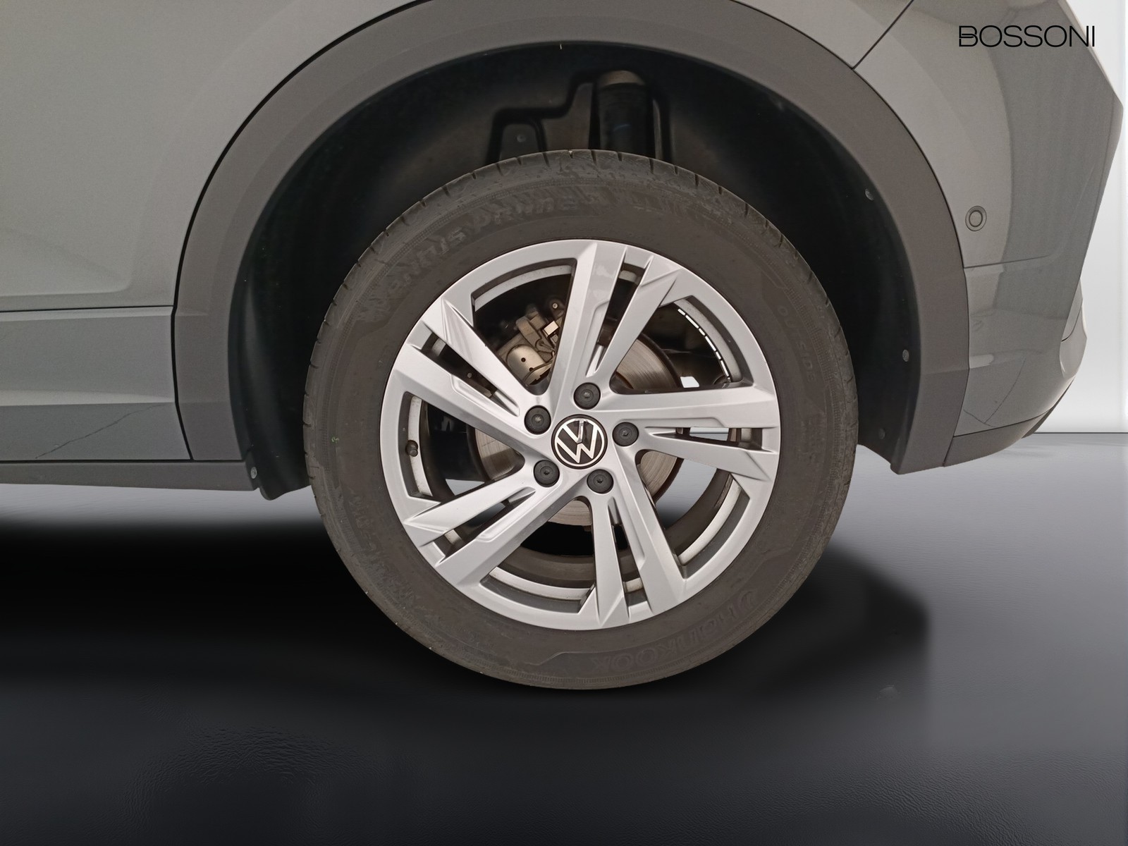 26 - Volkswagen T-Roc 1.5 tsi act r line dsg