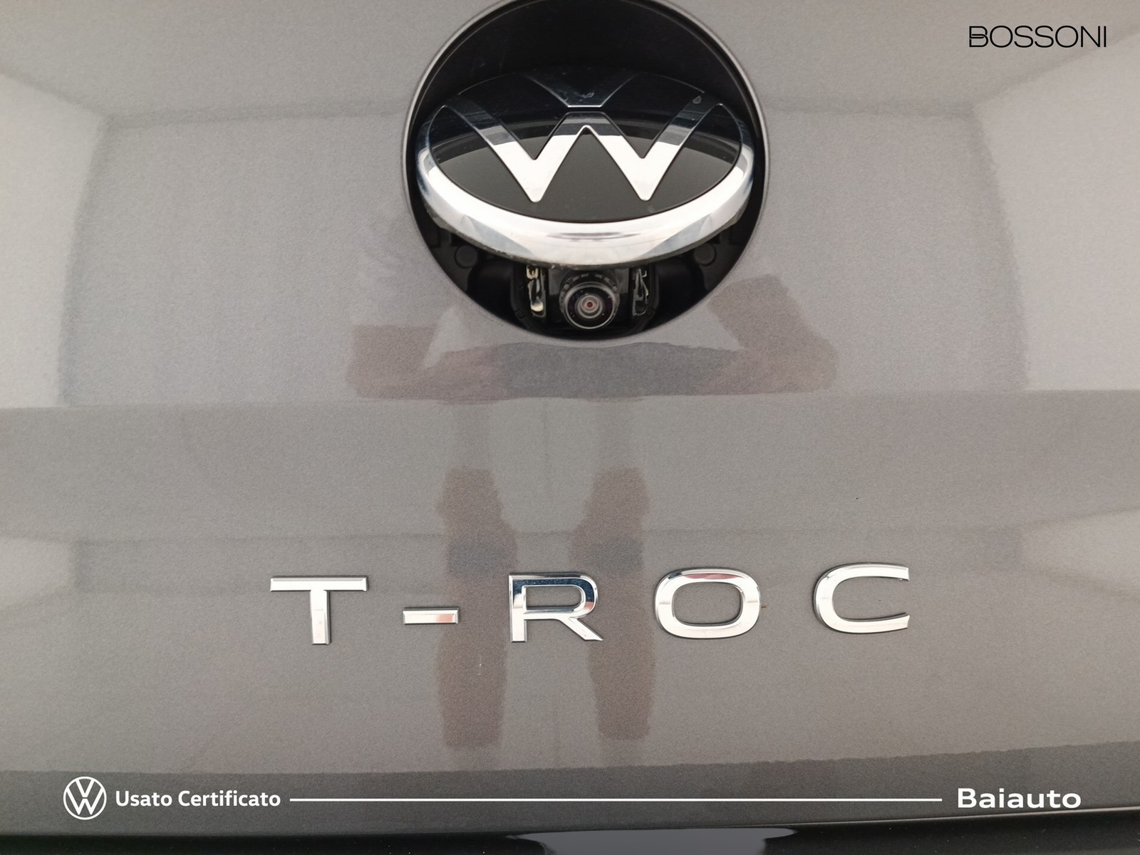 28 - Volkswagen T-Roc 1.5 tsi act r line dsg