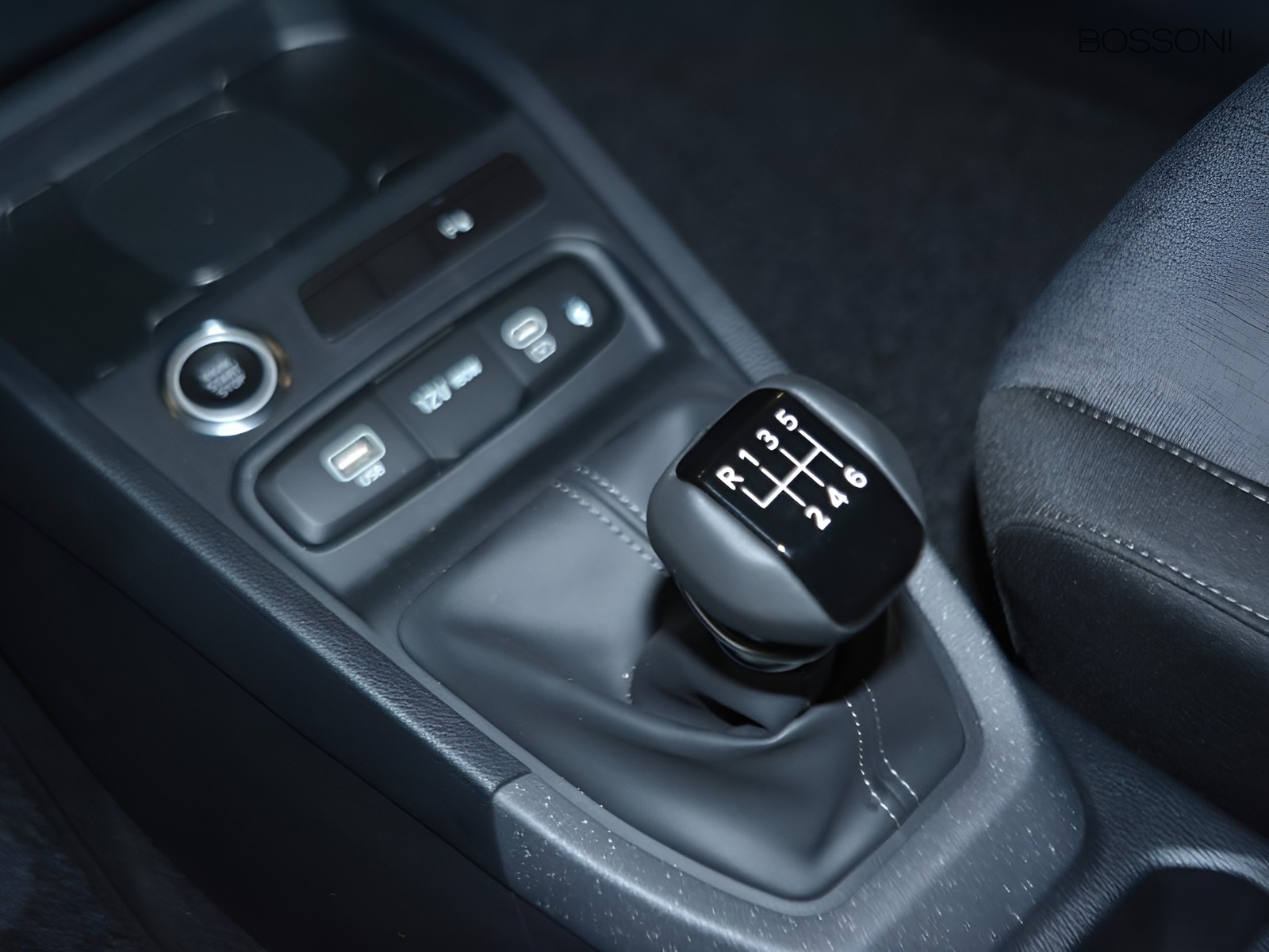 17 - Kia Stonic 1.0 t-gdi mhev style tech pack
