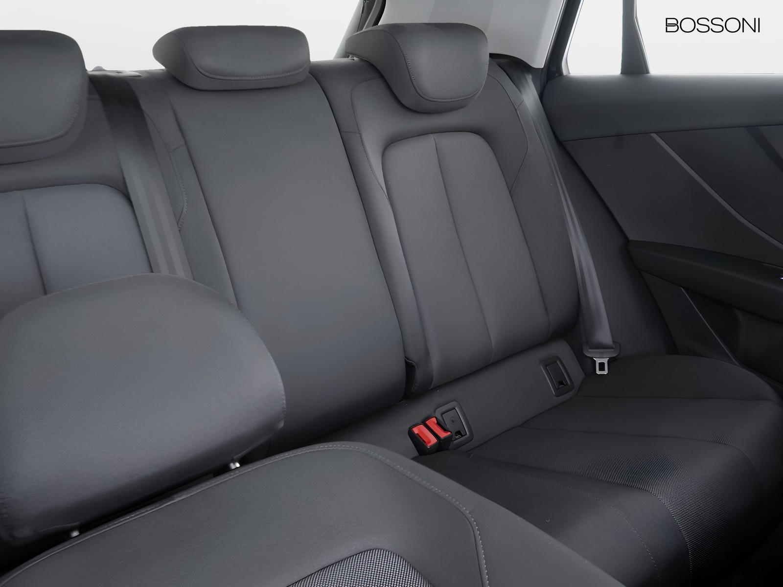 21 - Audi Q2 35 1.5 tfsi s line edition