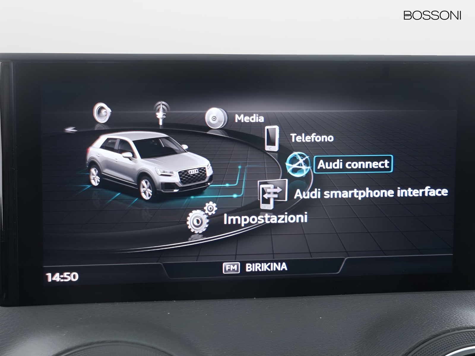 28 - Audi Q2 35 1.5 tfsi s line edition