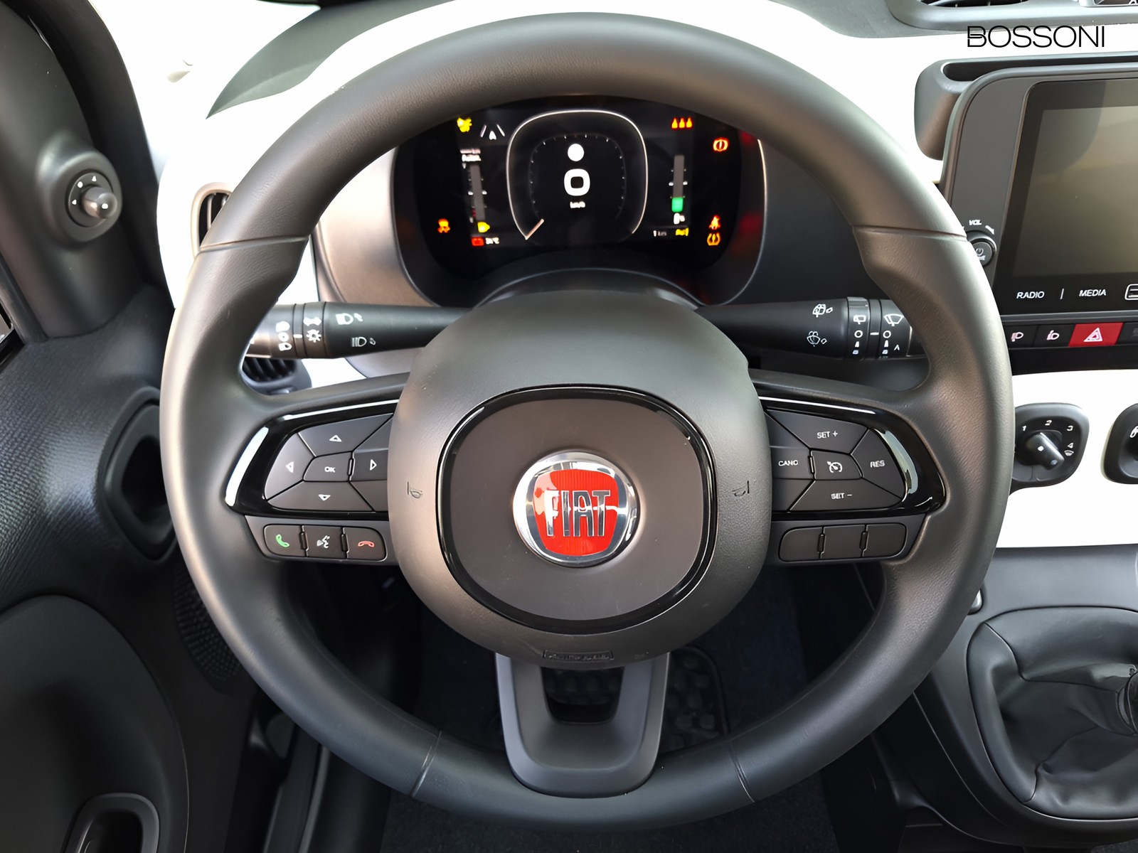 9 - Fiat Pandina cross 1.0 firefly hybrid 65cv cross s&s