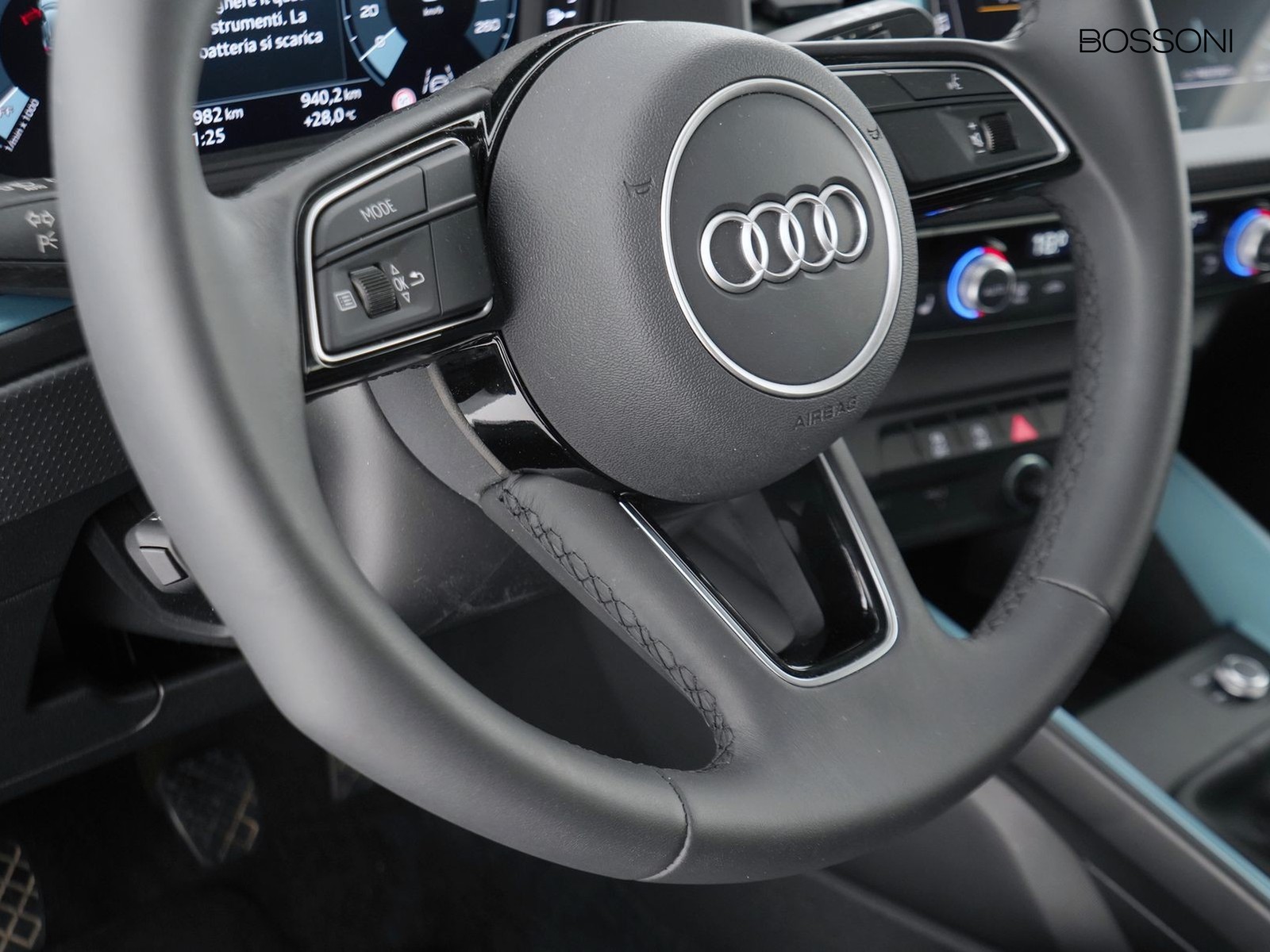 24 - Audi A1 sportback 30 1.0 tfsi 116cv business