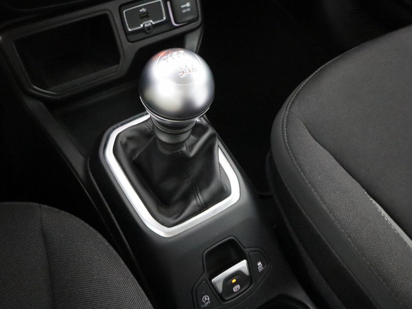 14 - Jeep Renegade 1.6 multijet ii 130cv limited 2wd