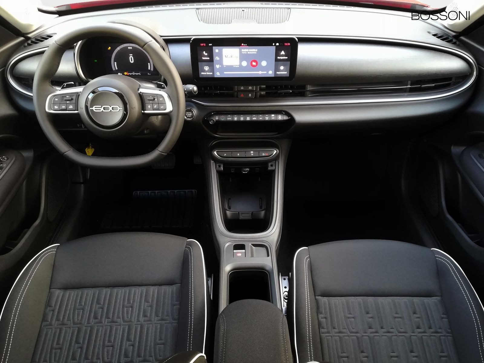 8 - Fiat 600 1.2 hybrid 110cv edct