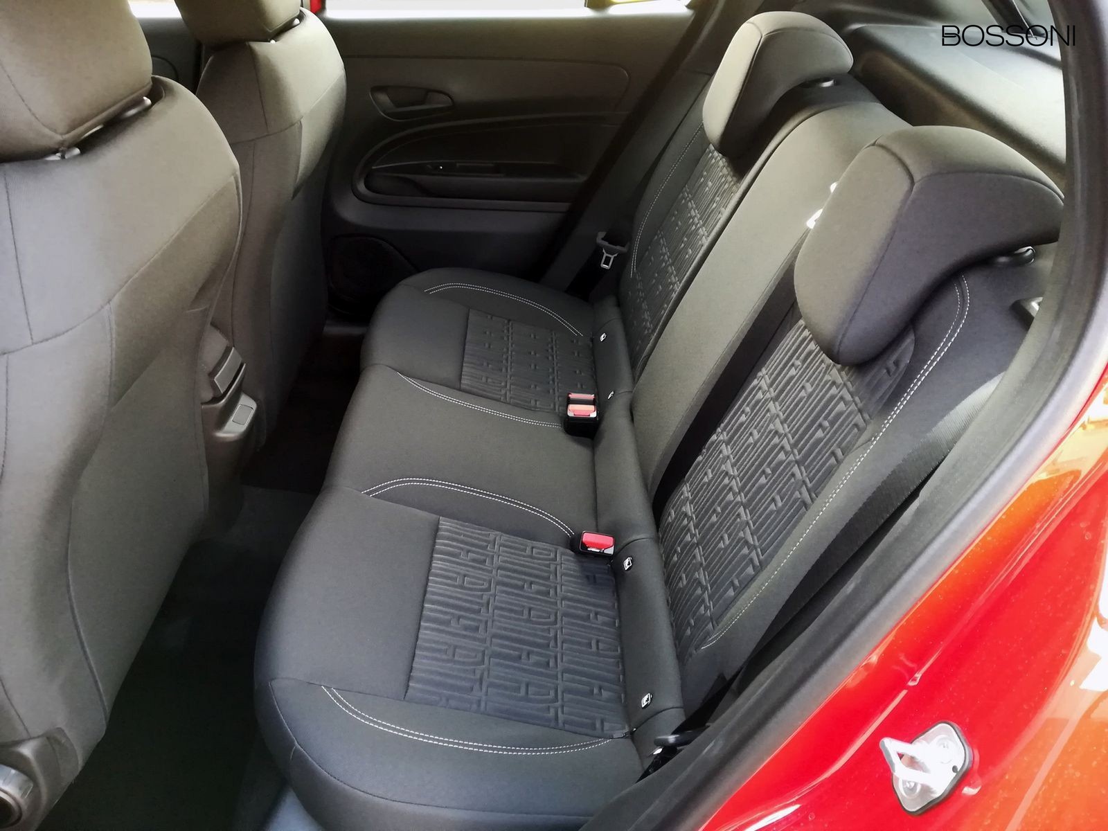 12 - Fiat 600 1.2 hybrid 110cv edct