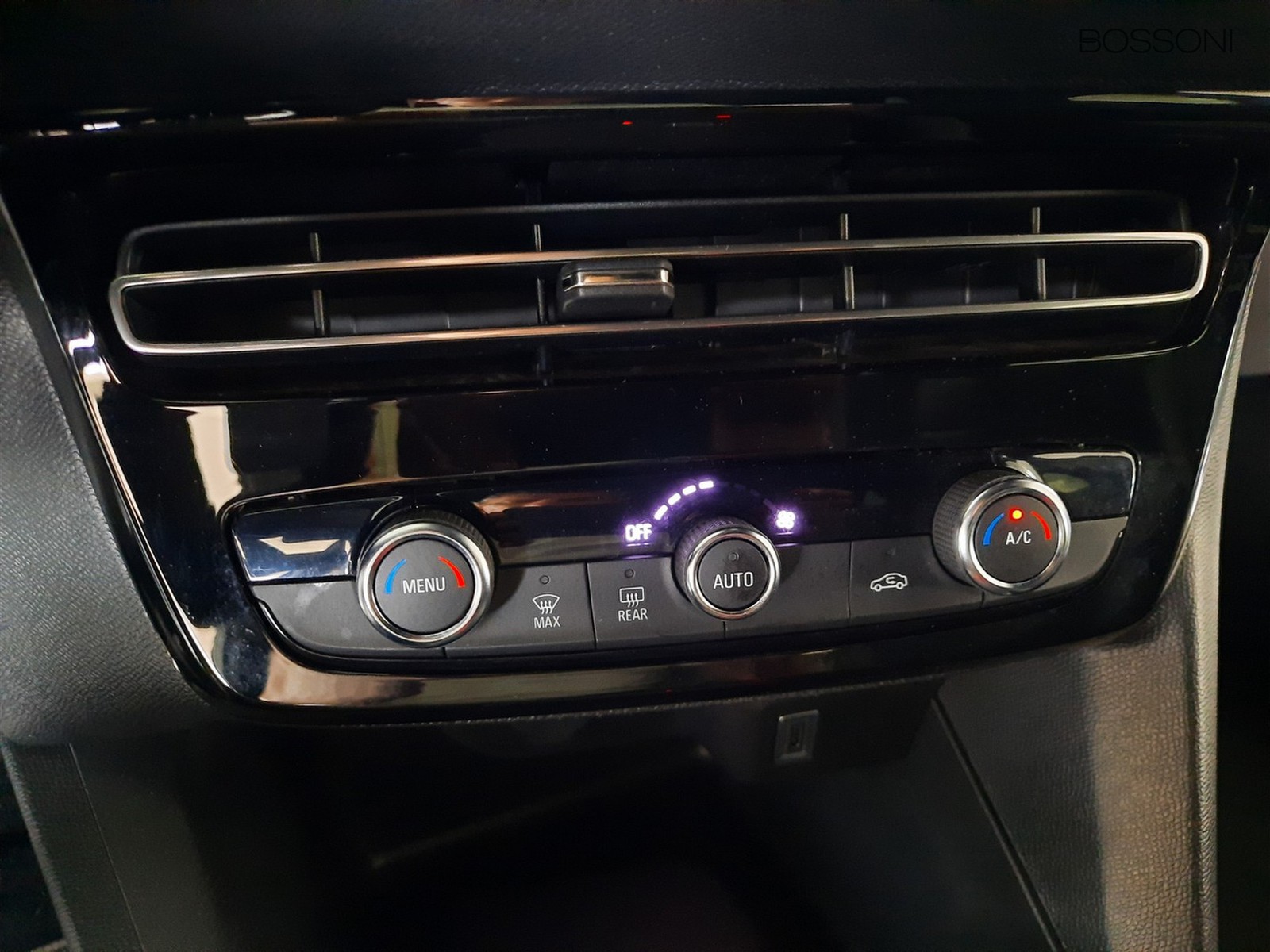 9 - Opel Mokka 1.2 hybrid 145cv gs