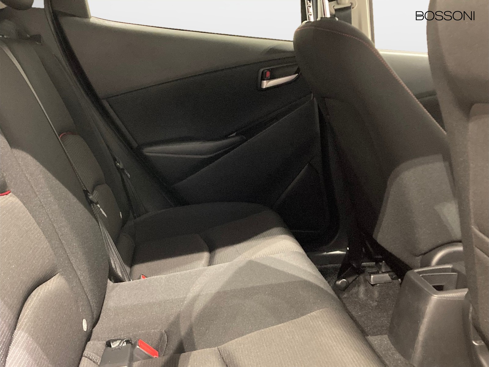 9 - Mazda 2 1.5 skyactiv-g 75cv homura 6mt