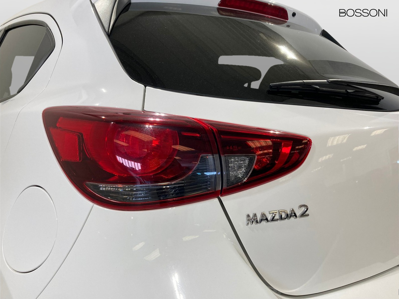 20 - Mazda 2 1.5 skyactiv-g 75cv homura 6mt
