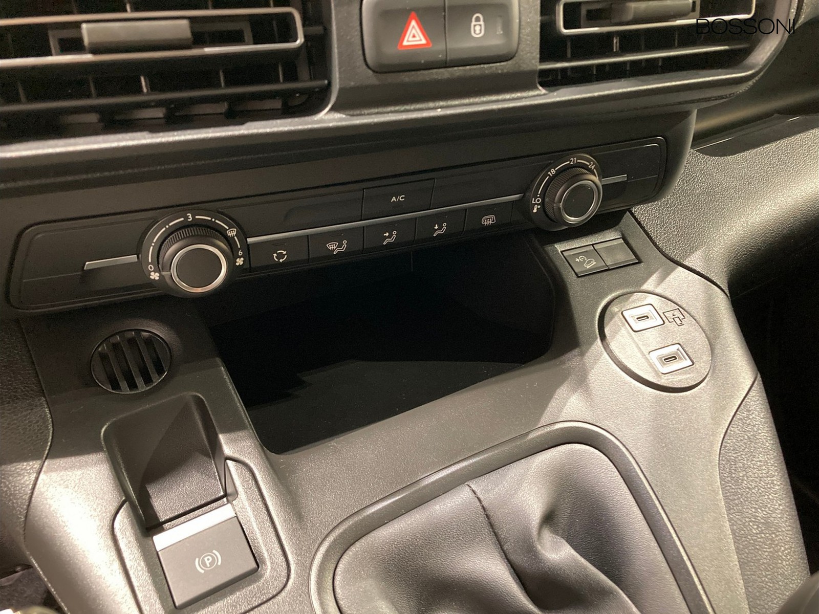 15 - Fiat Professional Doblò van m 1.2 benzina 110cv