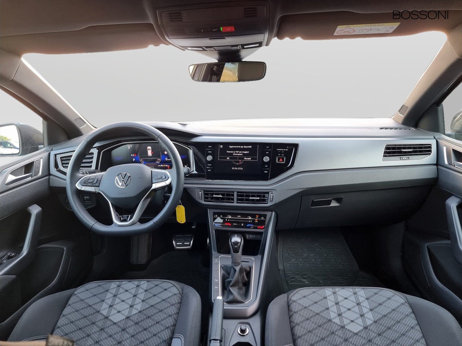 14 - Volkswagen Polo 1.0 tsi 95cv r-line plus dsg
