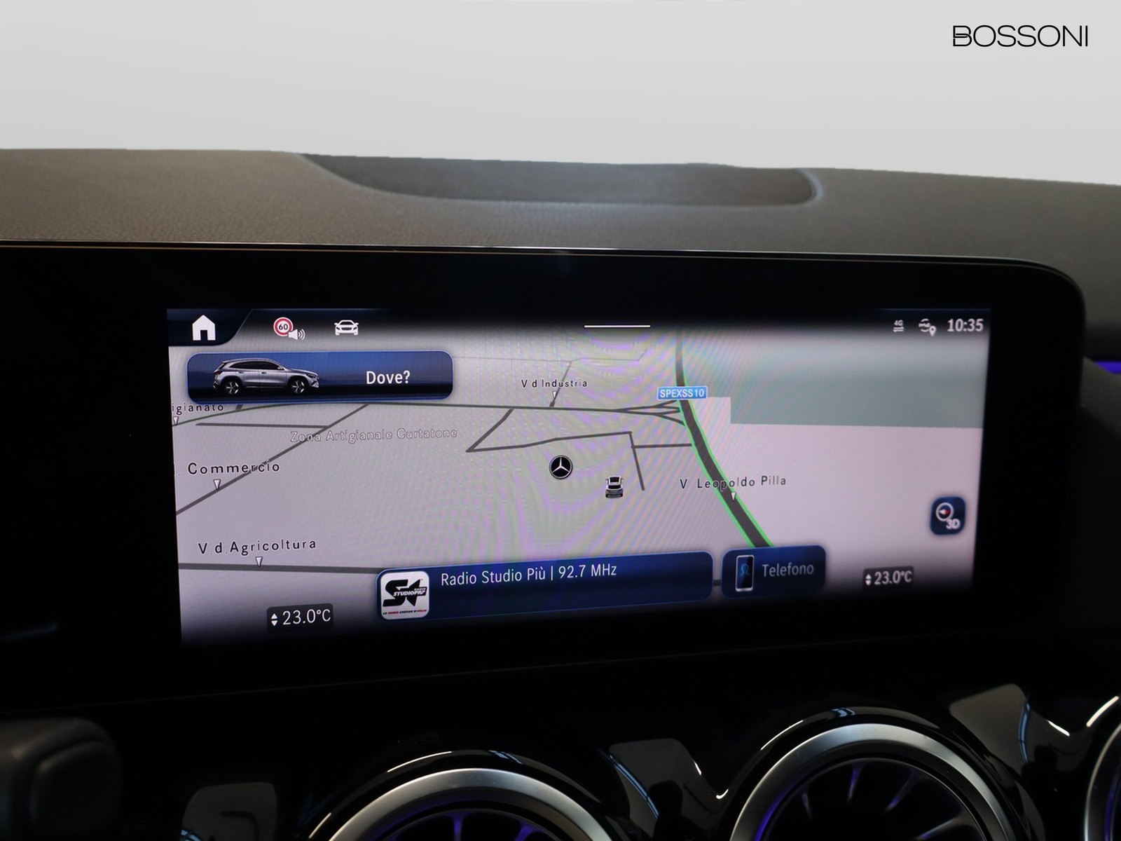 10 - Mercedes GLA 200 d amg line premium 8g-dct