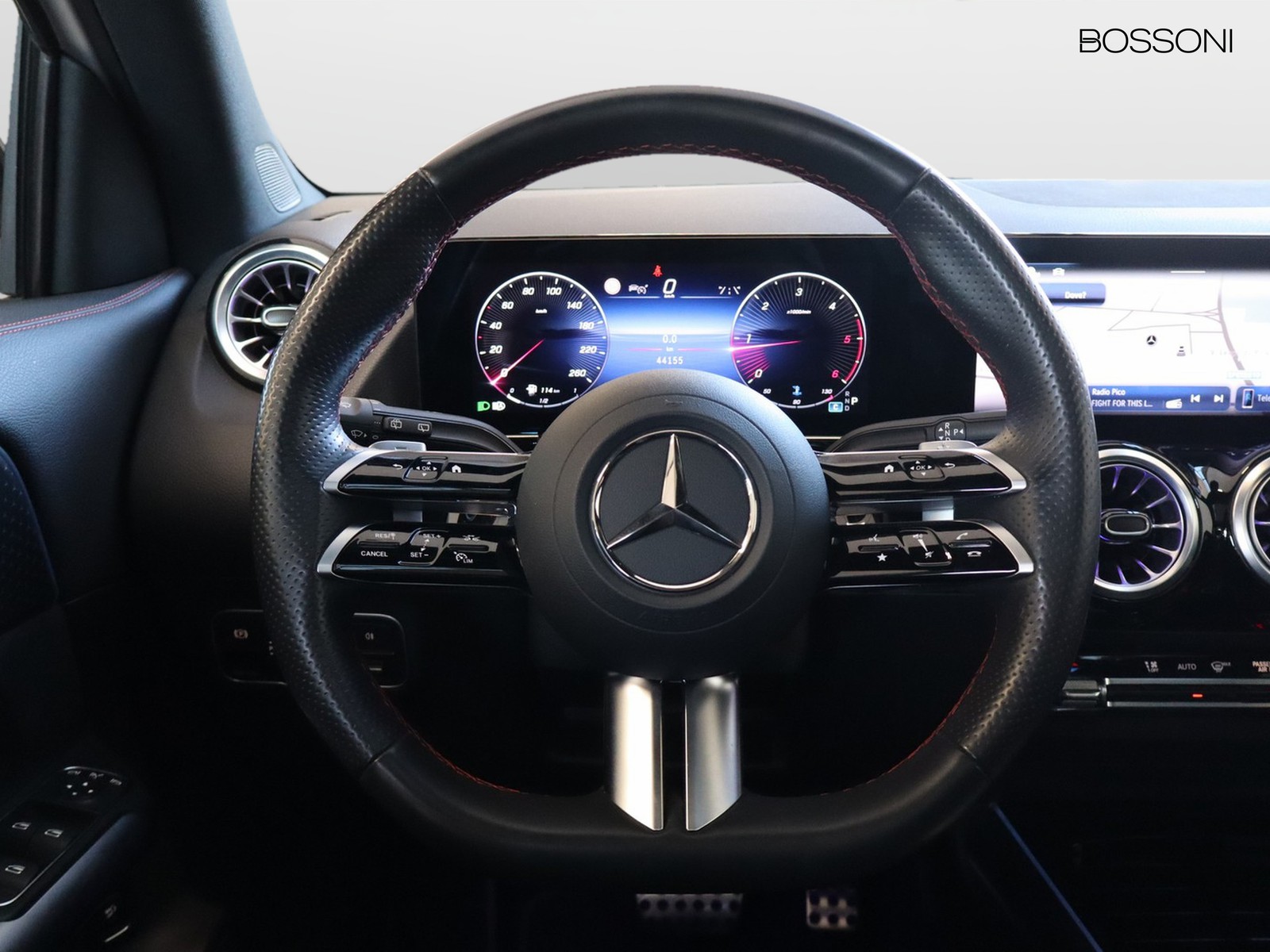 17 - Mercedes GLA 200 d amg line advanced plus 8g-dct