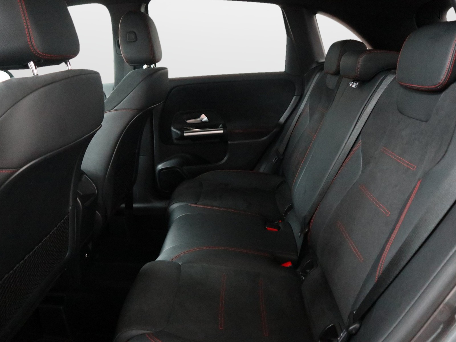 8 - Mercedes Classe B 200 d amg line advanced plus 8g-dct