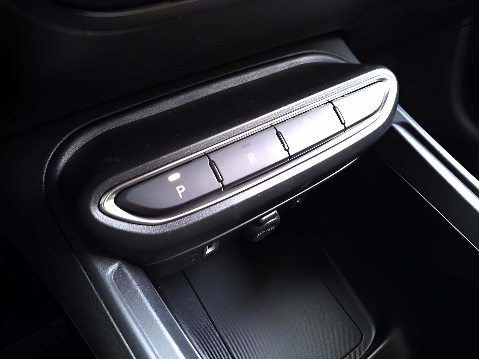 18 - Jeep Avenger 1.2 turbo e-hybrid mhev 110cv black edition fwd edct6