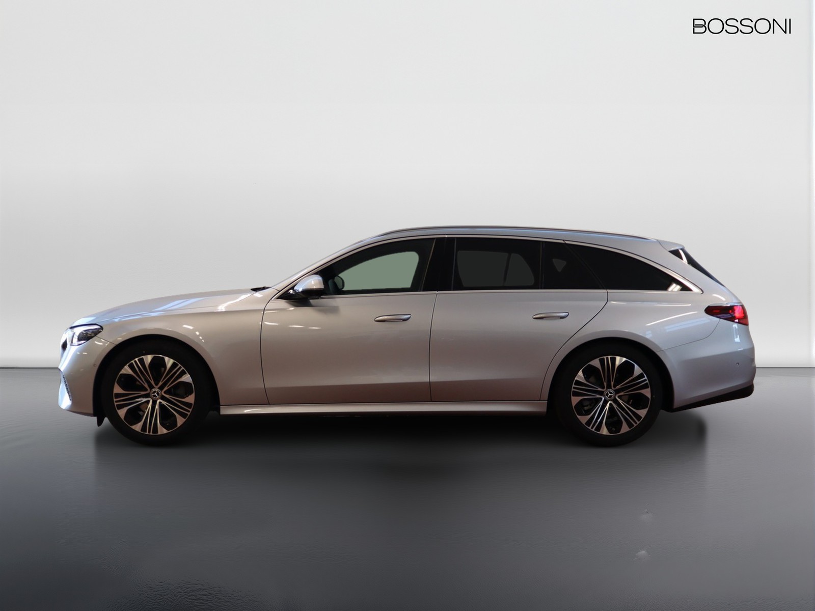 3 - Mercedes Classe E station wagon 220 d advanced plus 4matic 9g-tronic