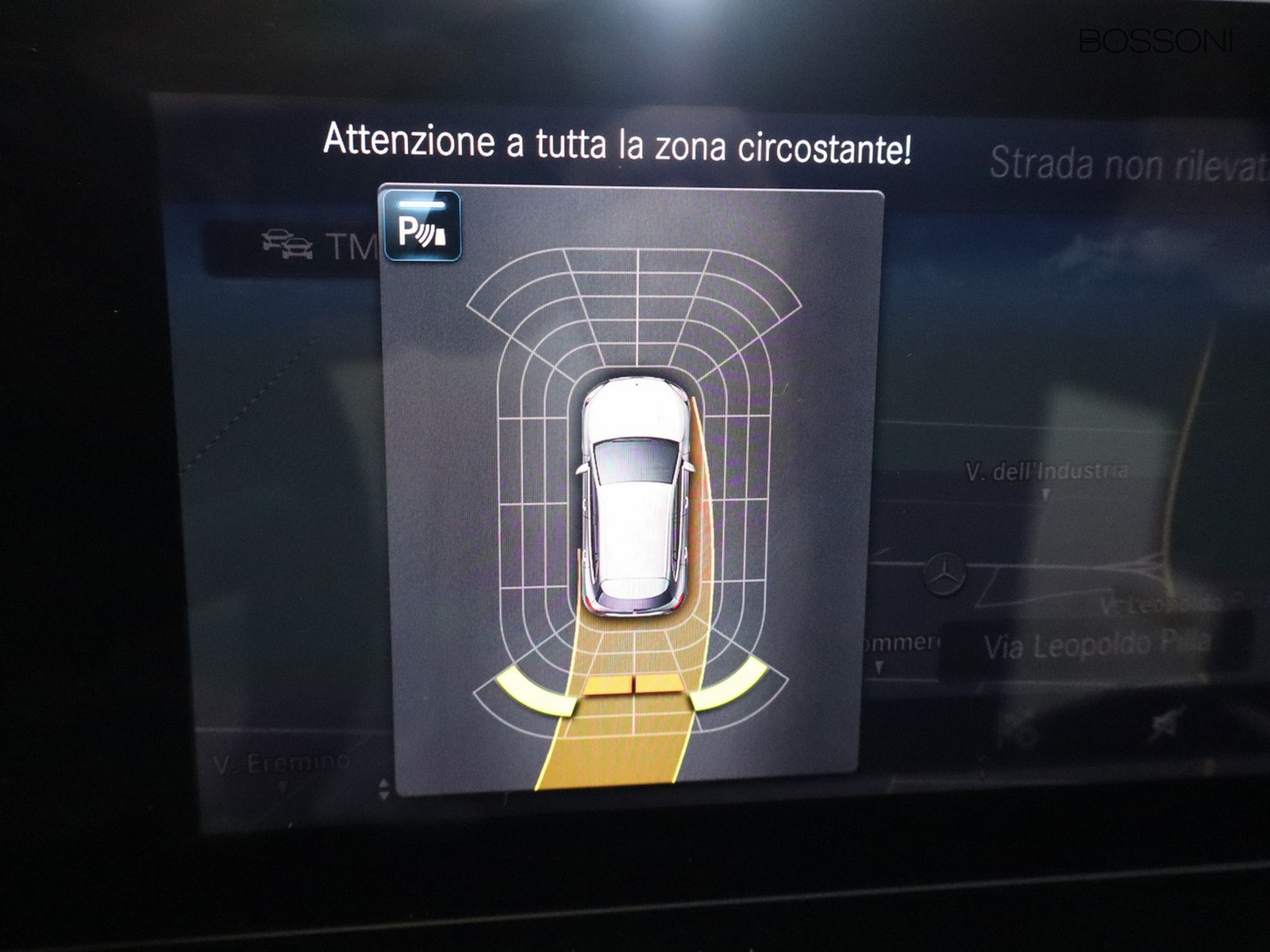 11 - Mercedes GLA 200 sport plus 7g-dct