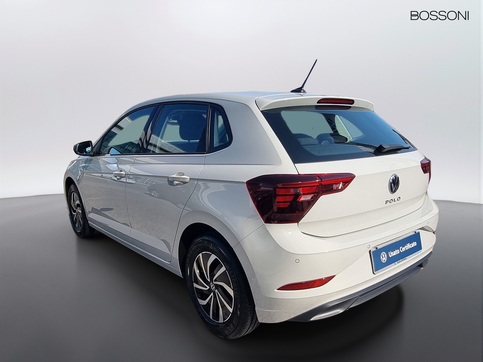 4 - Volkswagen Polo 1.0 tsi 95cv life
