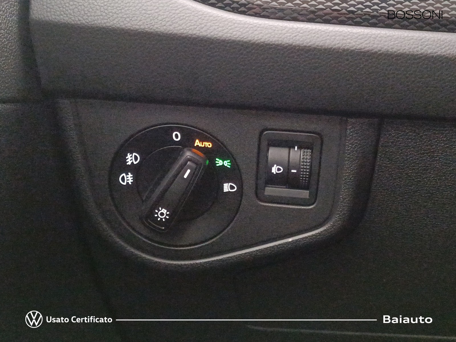 16 - Volkswagen Polo 1.0 tsi 95cv life