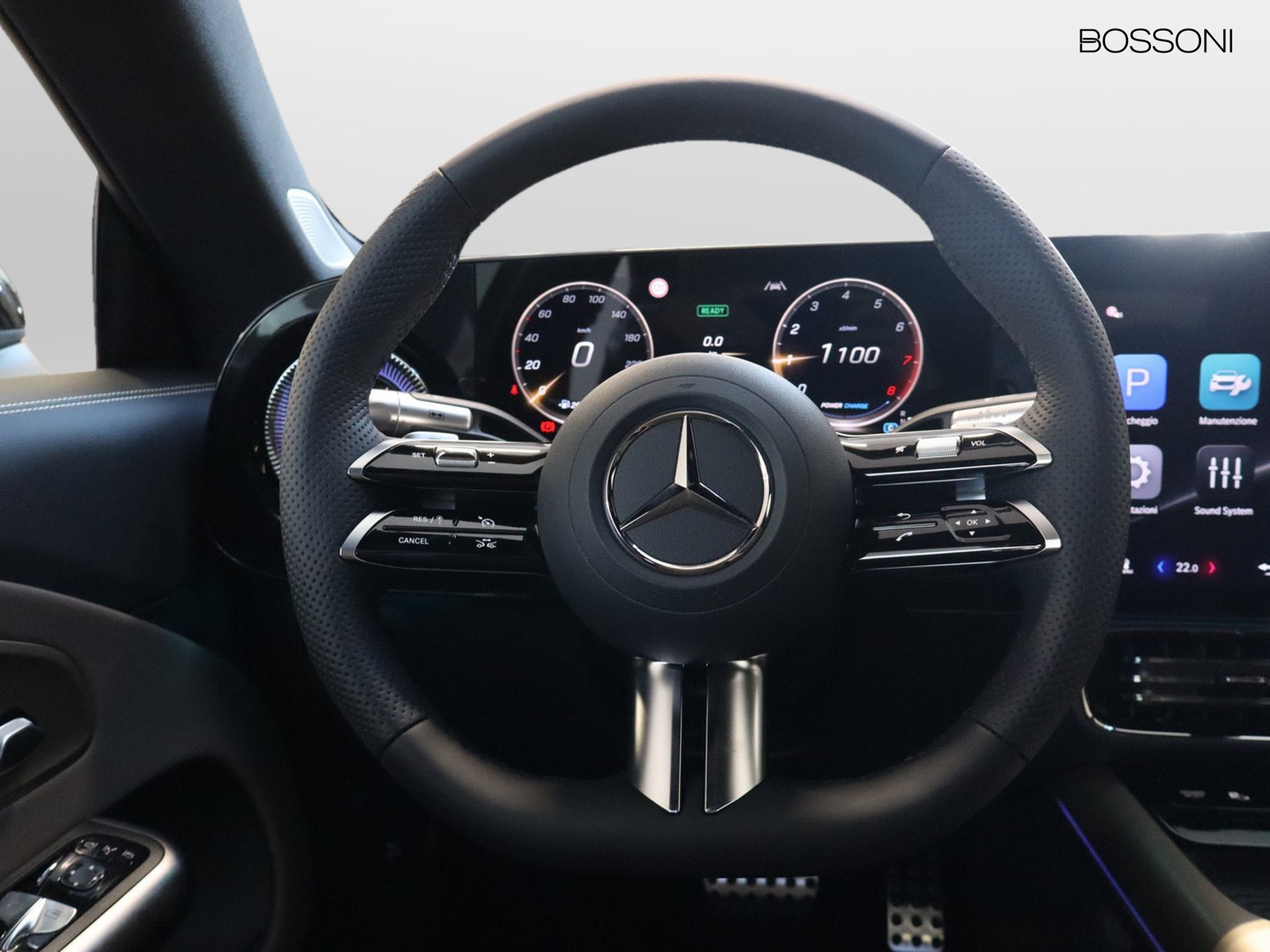 16 - Mercedes CLA 200 premium auto