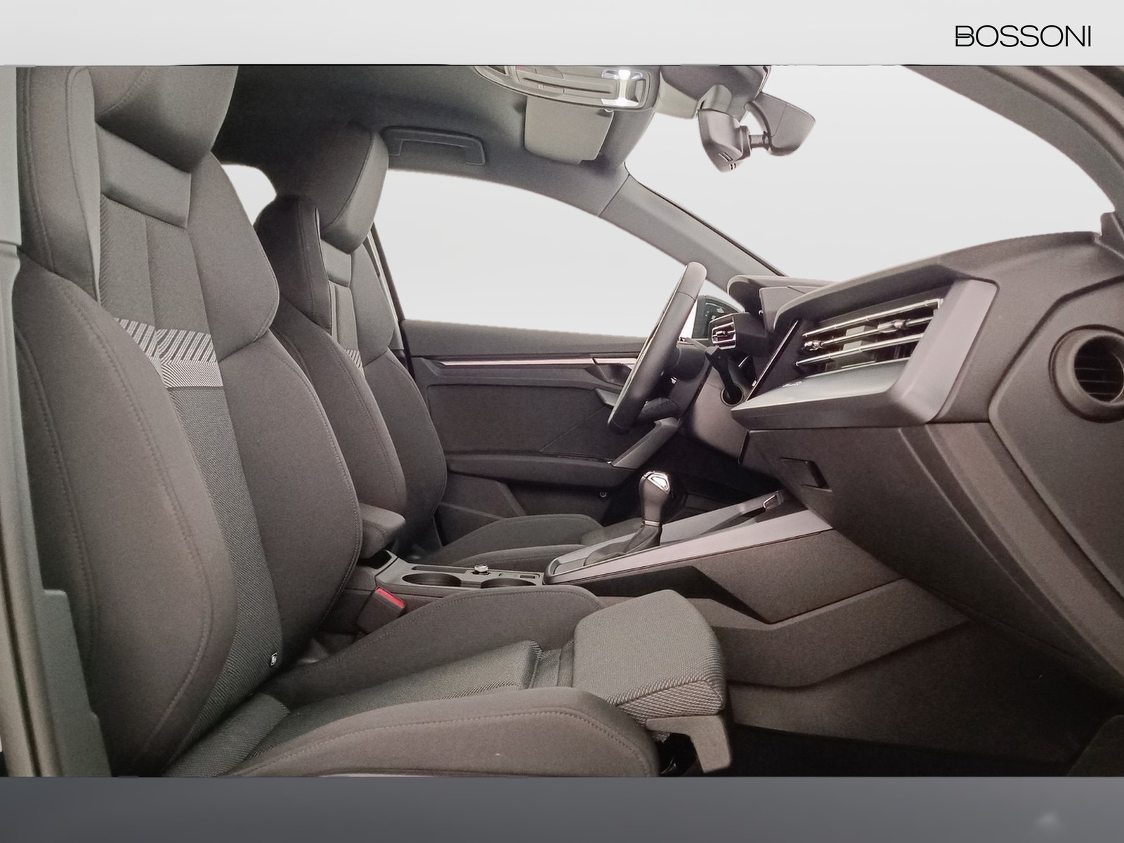 8 - Audi A3 sportback 2.0 tdi 116cv business