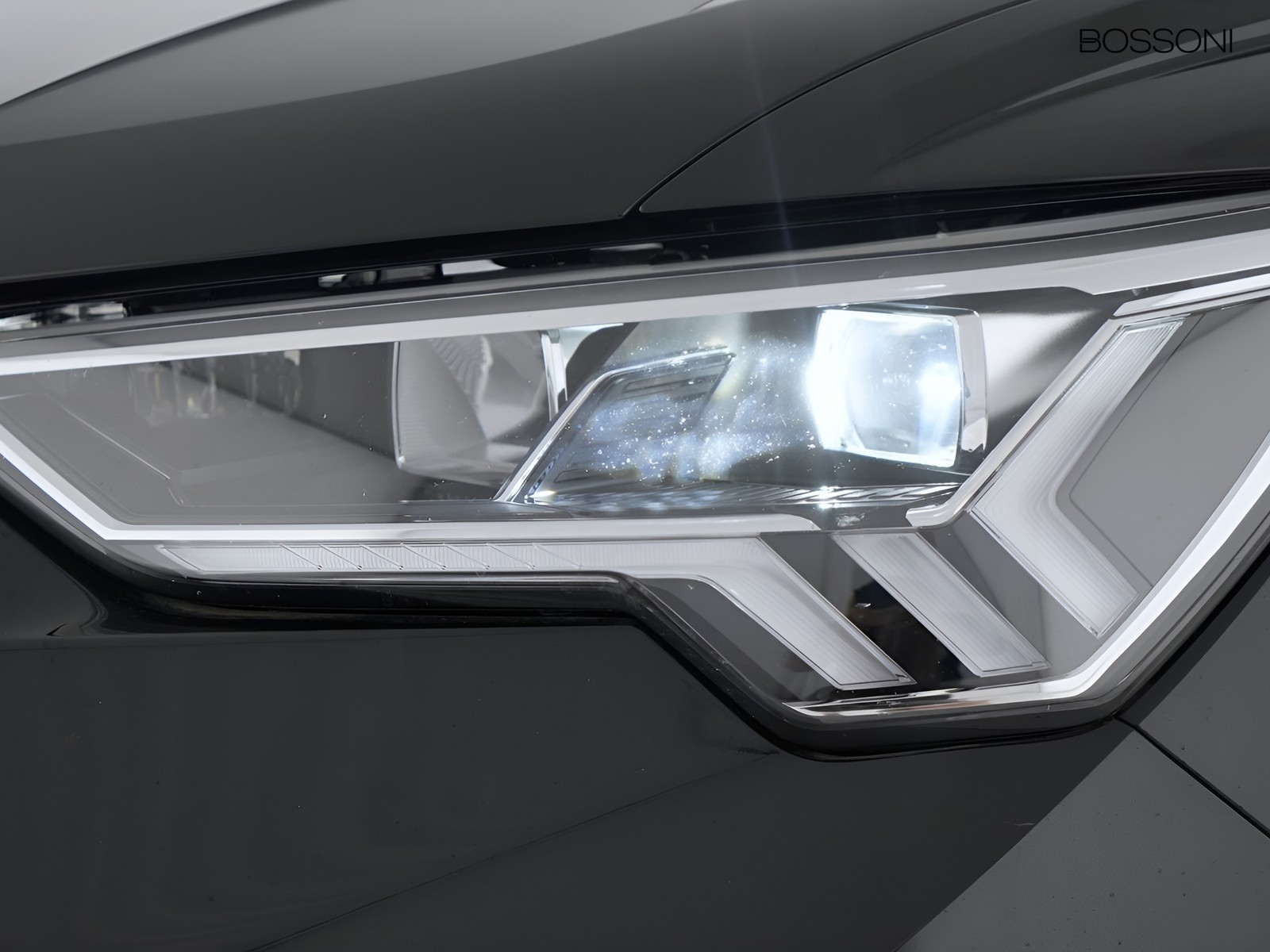 6 - Audi Q3 sportback 40 2.0 tdi 193cv s line edition quattro s tronic