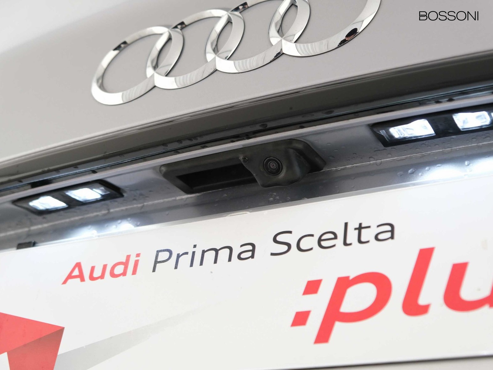 8 - Audi Q5 sportback 40 2.0 tdi mhev 12v s line quattro s tronic