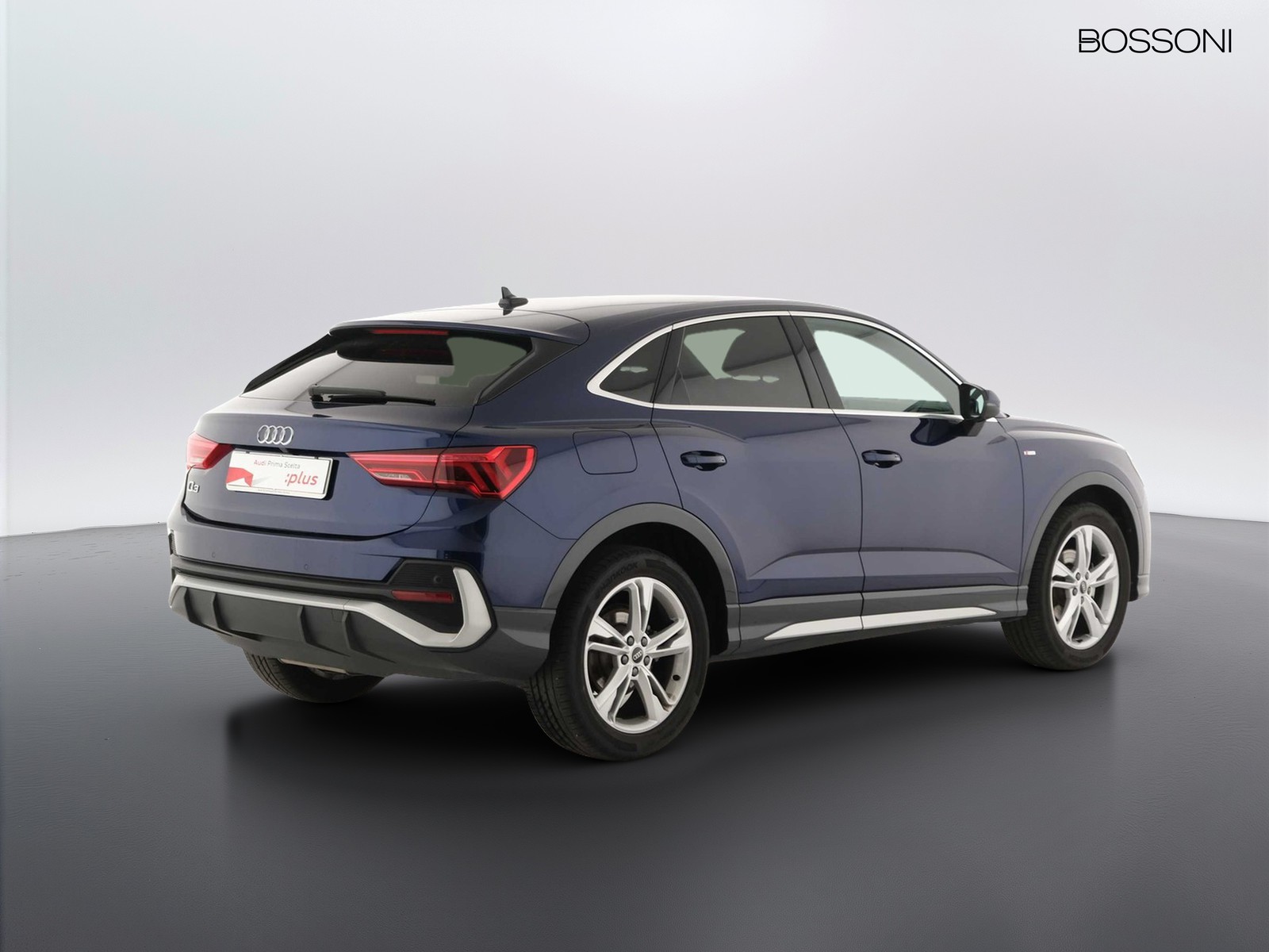 2 - Audi Q3 sportback 35 2.0 tdi s line edition s tronic