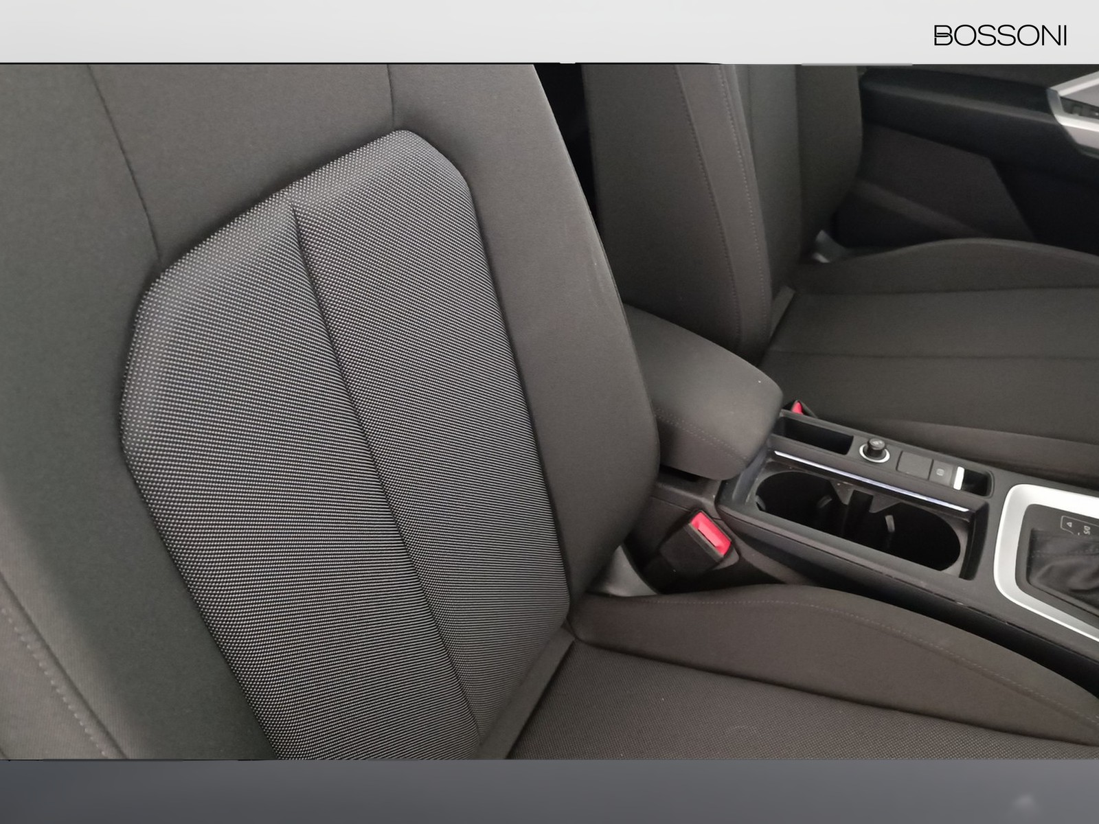 22 - Audi Q3 sportback 35 2.0 tdi business plus quattro s tronic