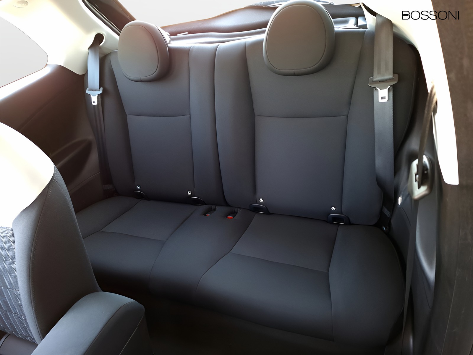 11 - Fiat 500 1.0 hybrid icon