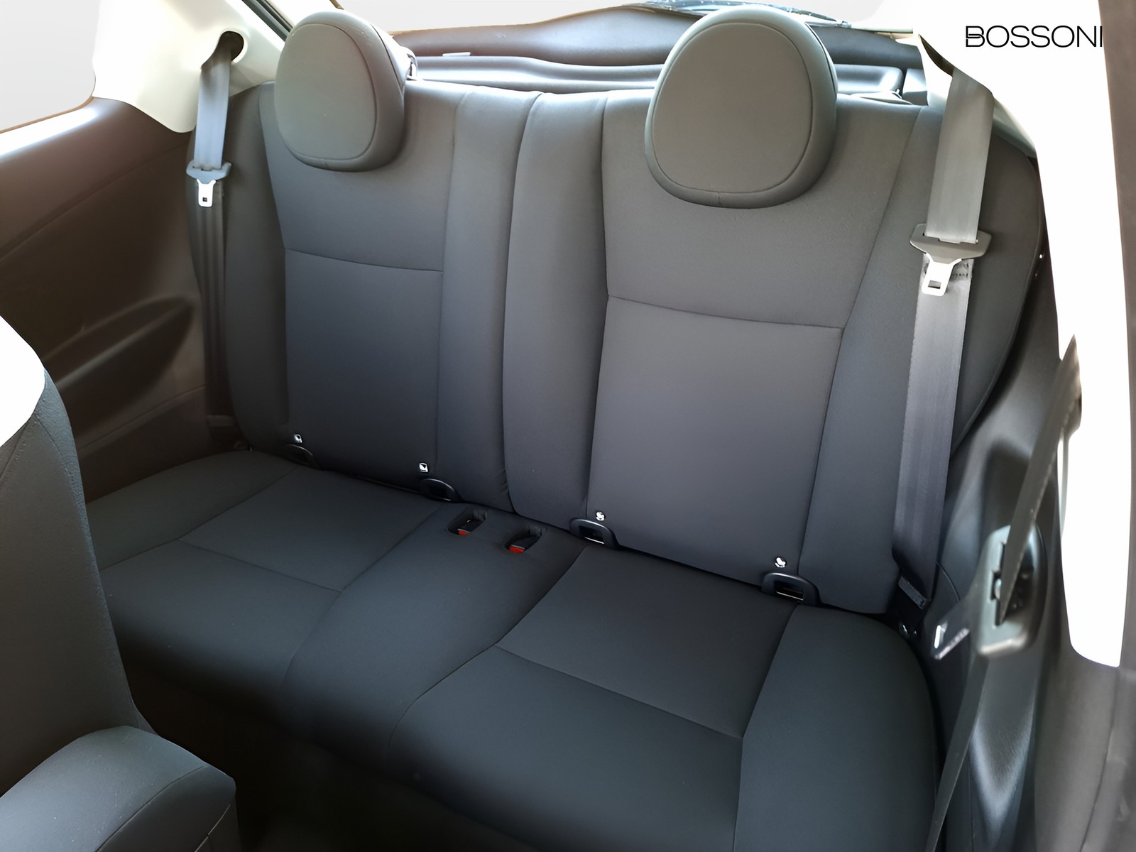 11 - Fiat 500 1.0 hybrid icon