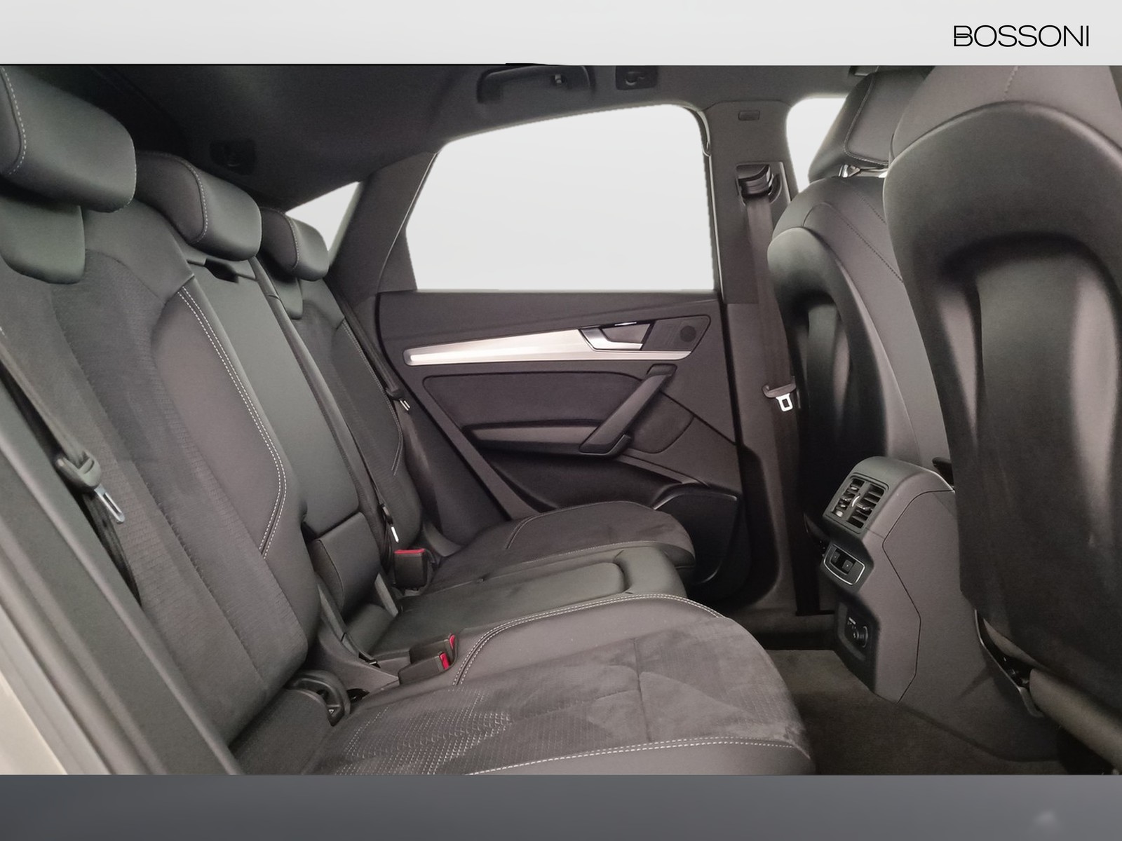 9 - Audi Q5 sportback 40 2.0 tdi mhev 12v s line quattro s tronic