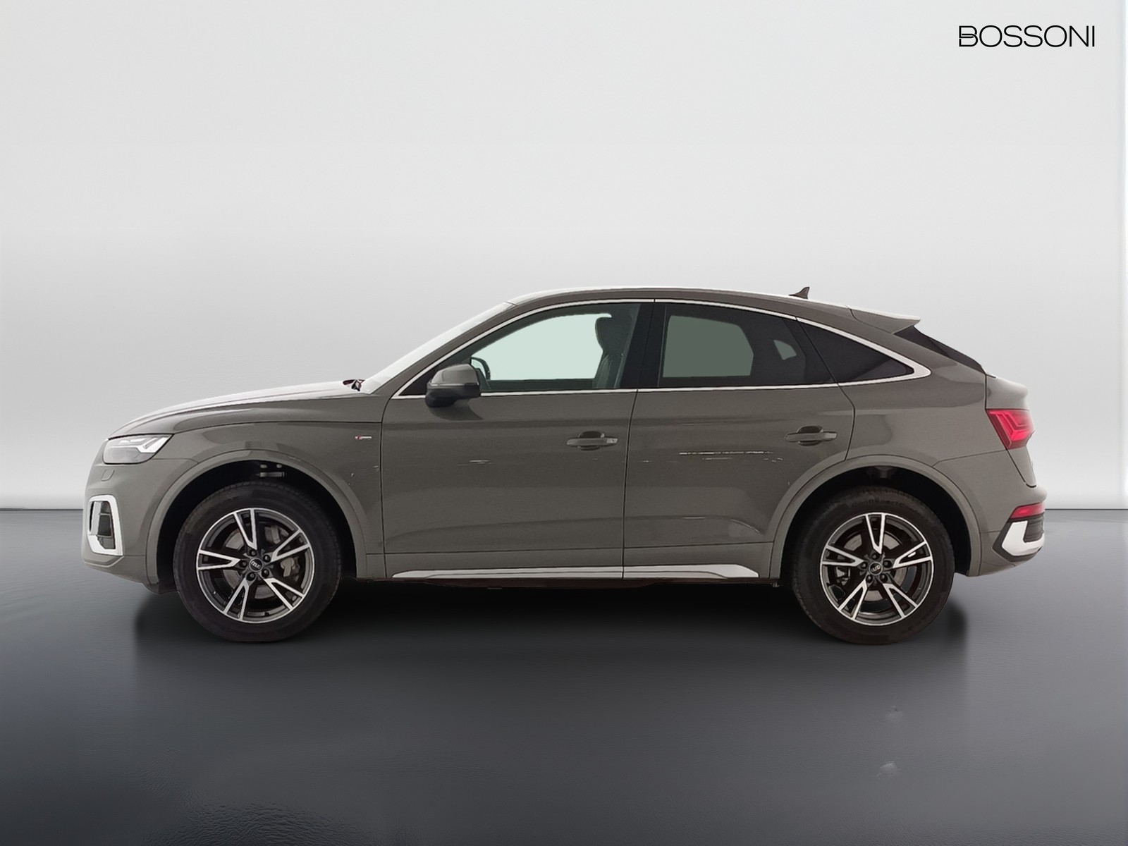 15 - Audi Q5 sportback 40 2.0 tdi mhev 12v s line quattro s tronic