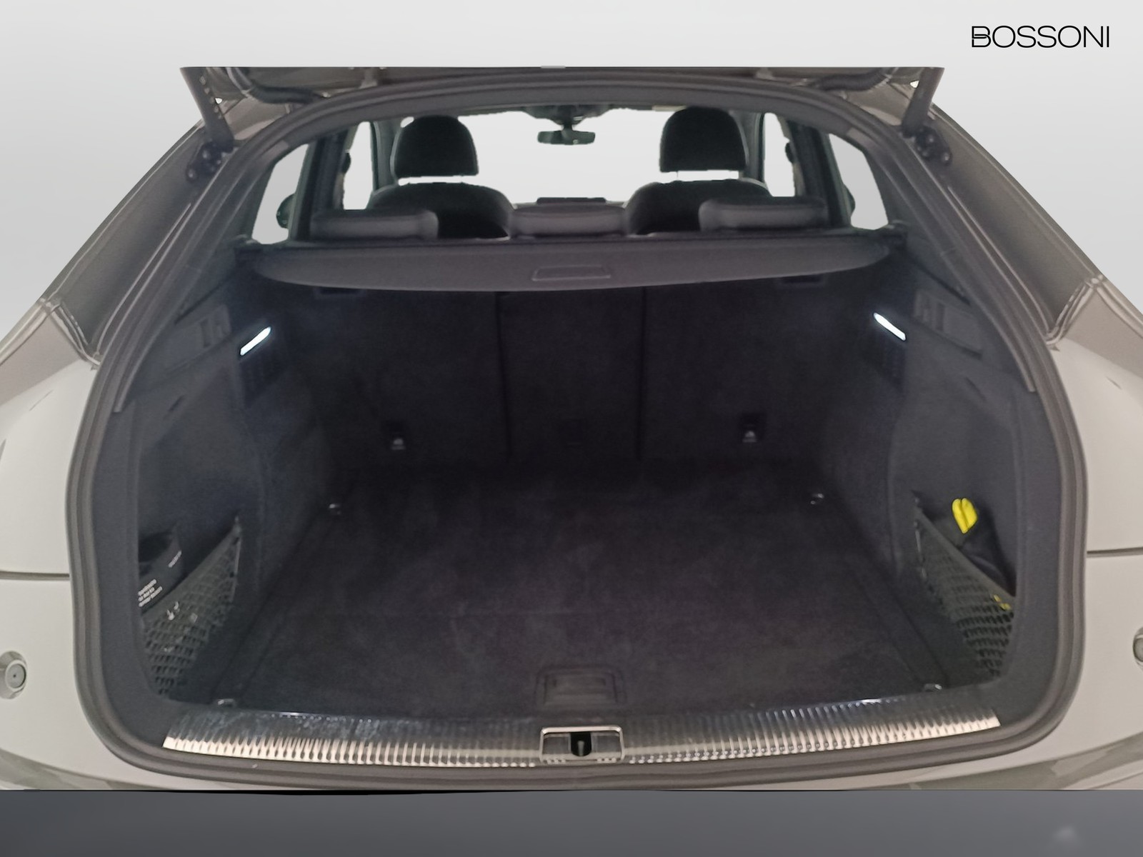 26 - Audi Q5 sportback 40 2.0 tdi mhev 12v s line quattro s tronic