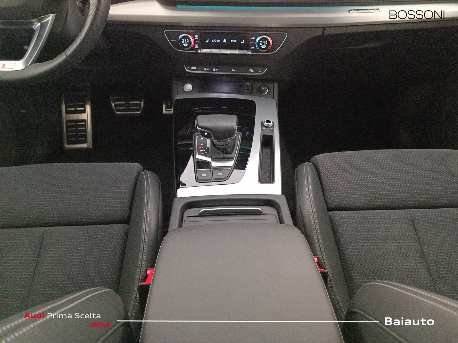 15 - Audi Q5 sportback 40 2.0 tdi mhev 12v s line plus quattro s tronic