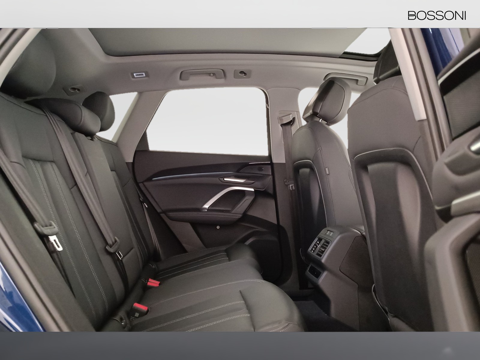 8 - Audi Q5 2.0 tdi mhev+ 204cv business quattro s tronic