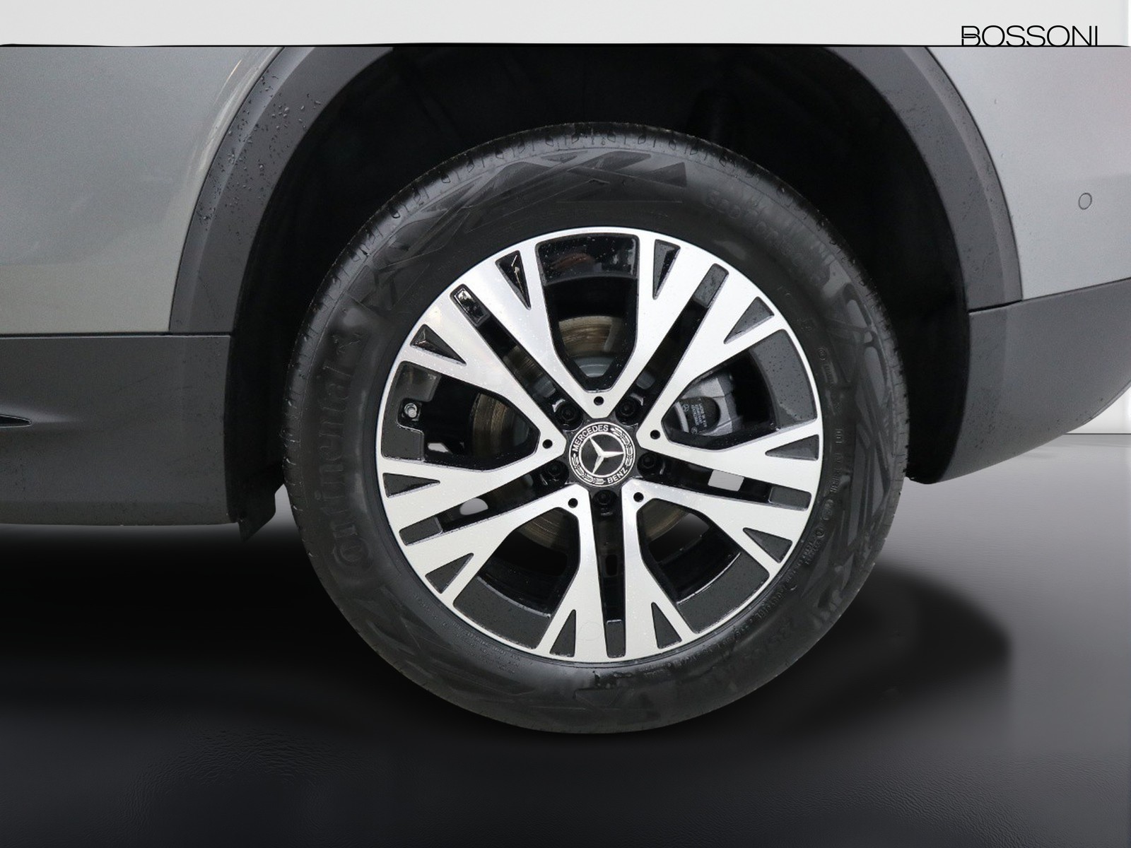 4 - Mercedes GLB 200 d progressive advanced plus 8g-dct
