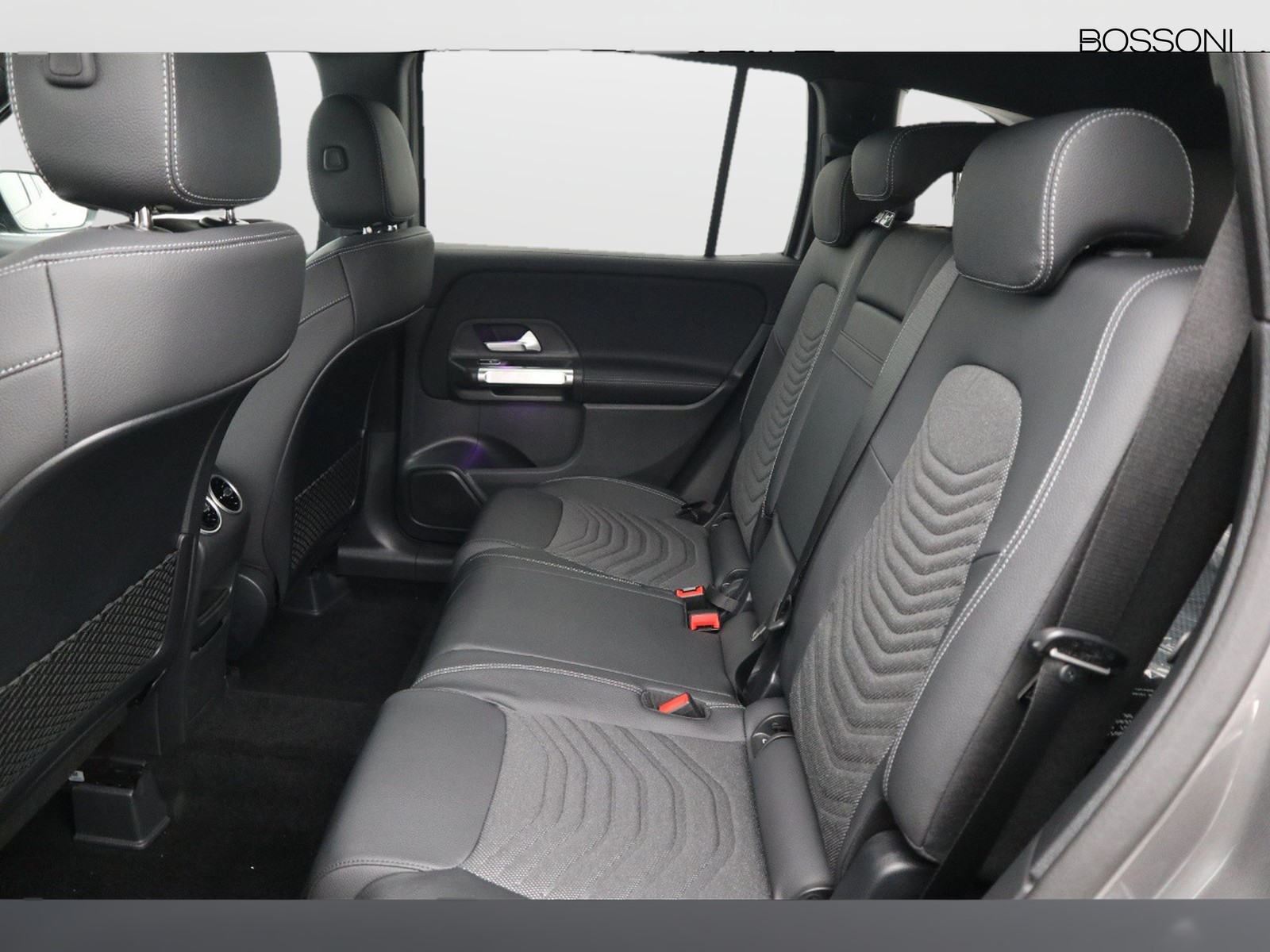 8 - Mercedes GLB 200 d progressive advanced plus 8g-dct