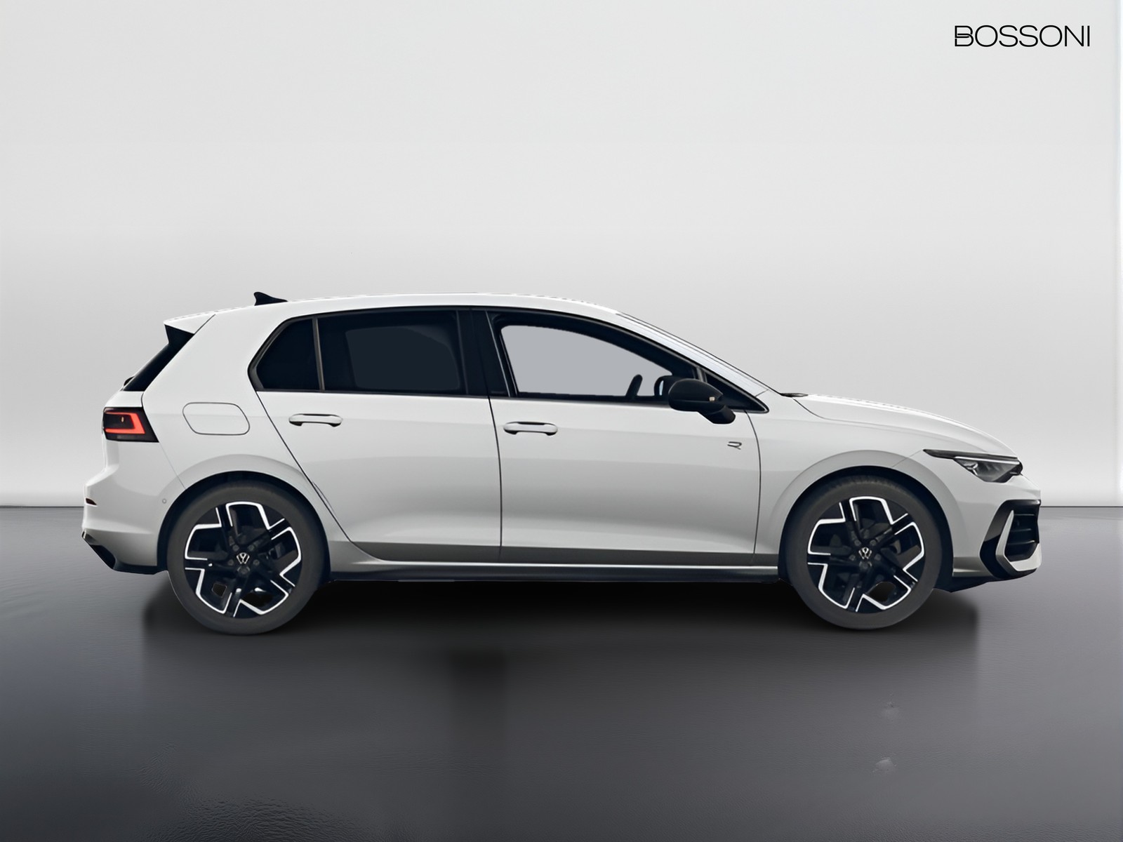 4 - Volkswagen Golf 1.5 etsi act 150cv r-line plus